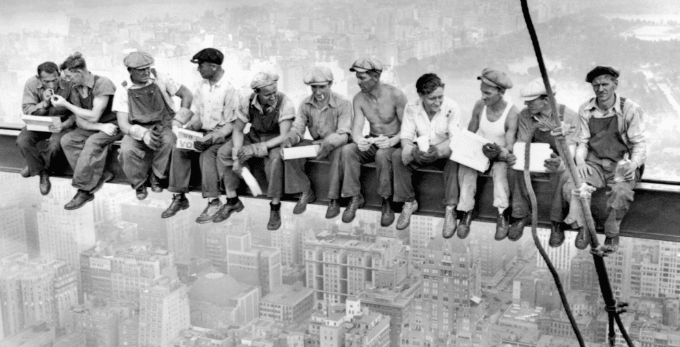 Fi Lunch Atop A Skyscraper